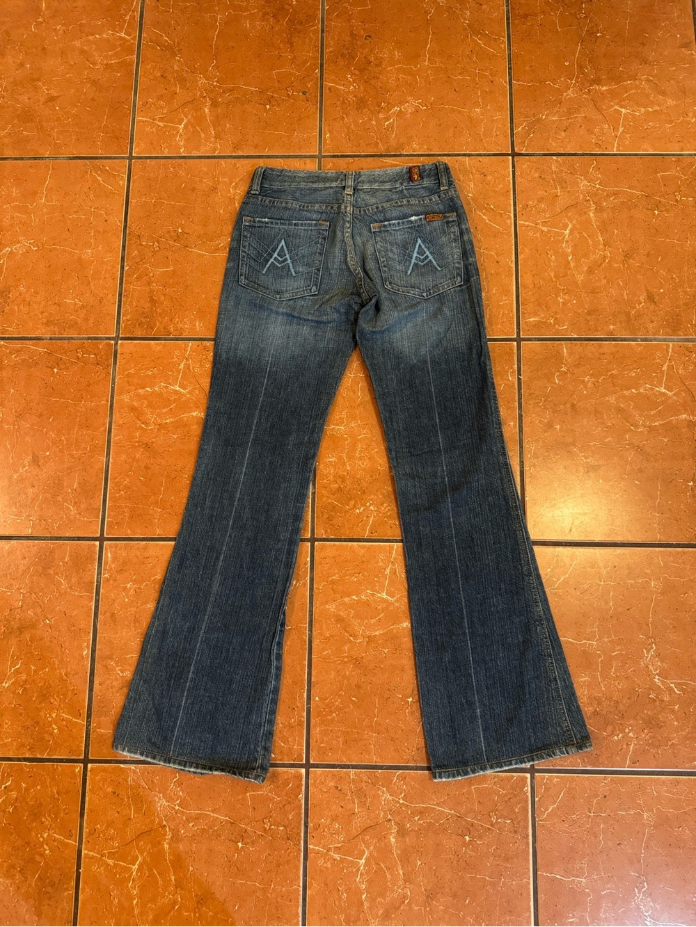 7 For All Mankind Women’s Jeans Size 26 Bootcut Dark Wash
